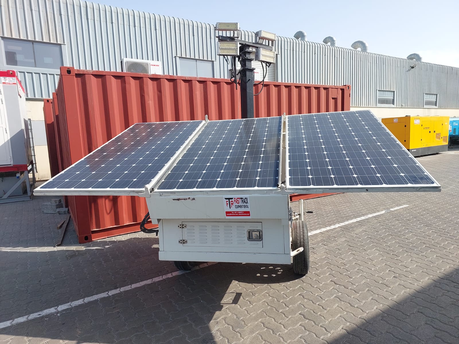 Solar lighting tower for rent and sale in Dubai and AbuDhabi